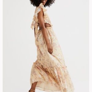 NWT H&M V-Neck Cutout Maxi Dress in Beige Floral, Size XS